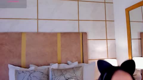 Snapshot of lyrabellini chatting on 27, 2, 2026 online show from 27, 2, 2026