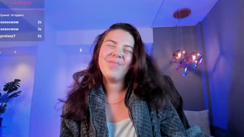 Lyssa  Everyday From 0700 to 1630 Col Time online show from 27, 12, 2024