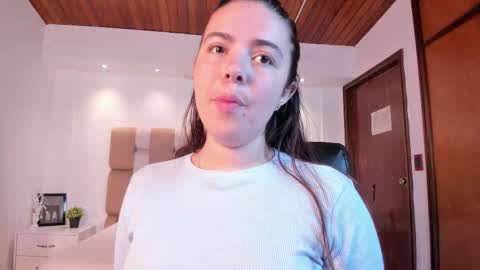 Lyssa  Everyday From 0700 to 1630 Col Time online show from 11, 10, 2025