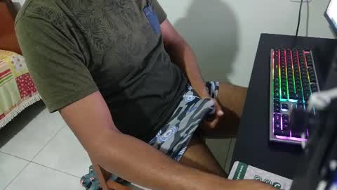 Snapshot of m0ren01995 chatting on 6, 7, 2026 m0ren01995 online show from 6, 7, 2026
