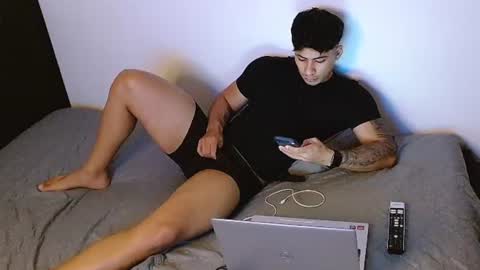 Snapshot of m1chaelx_ chatting on 25, 6, 2026 MICHAEL online show from 25, 6, 2026