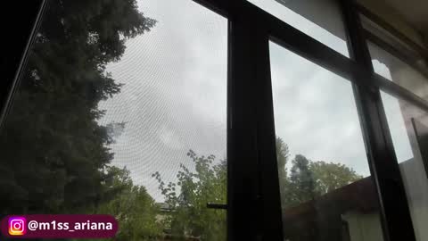 Ariana online show from 12, 10, 2025