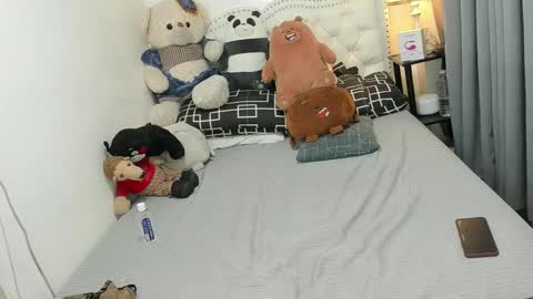 Cutie Yassie online show from 25, 1, 2025