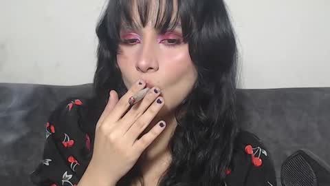 Snapshot of m4ng4b1tch chatting on 16, 9, 2025 m4ng4b1tch online show from 16, 9, 2025