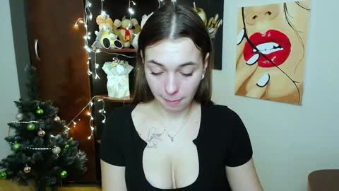 Snapshot of m_vikki chatting on 4, 1, 2025 Vikki online show from 4, 1, 2025