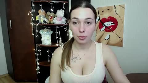 Snapshot of m_vikki chatting on 4, 3, 2025 Vikki online show from 4, 3, 2025