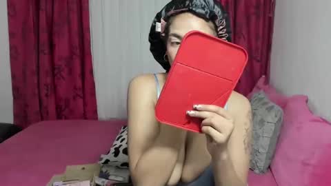 Mac Delice online show from 7, 11, 2025