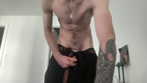 Snapshot of macebre chatting on 30, 9, 2025 my beautiful long dick will make you happy online show from 30, 9, 2025