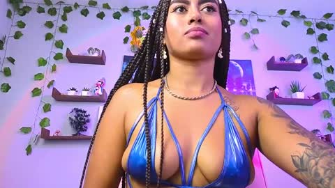 Snapshot of macey_hairy chatting on 10, 12, 2024 Macey Elliot Modelo Independiente online show from 10, 12, 2024