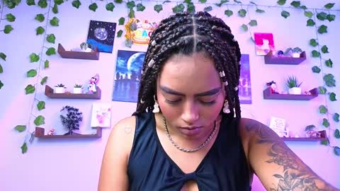 Snapshot of macey_hairy chatting on 12, 12, 2024 Macey Elliot Modelo Independiente online show from 12, 12, 2024