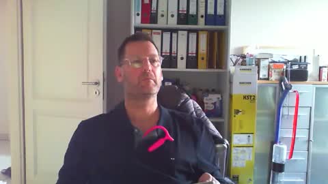 macfly67 online show from 15, 4, 2026