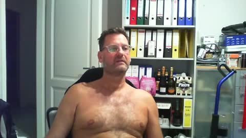 Snapshot of macfly67 chatting on 23, 7, 2026 macfly67 online show from 23, 7, 2026