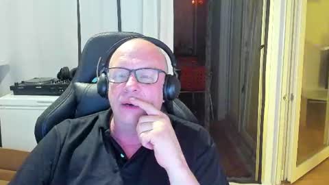 Andy online show from 2, 7, 2026