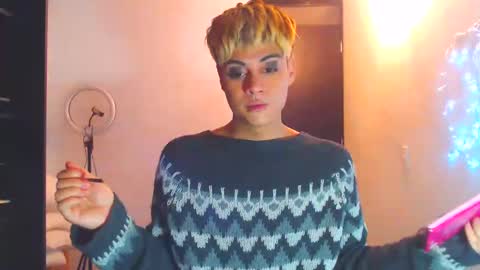 Snapshot of machissex chatting on 6, 3, 2025 machissex online show from 6, 3, 2025
