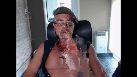Snapshot of machobuscador chatting on 21, 12, 2024 MACHO BUSCADOR online show from 21, 12, 2024