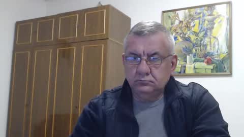 Snapshot of machomale3 chatting on 17, 12, 2024 Macho online show from 17, 12, 2024