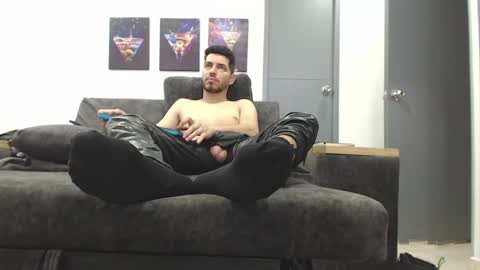 instagram mackdanielsx online show from 1, 4, 2026