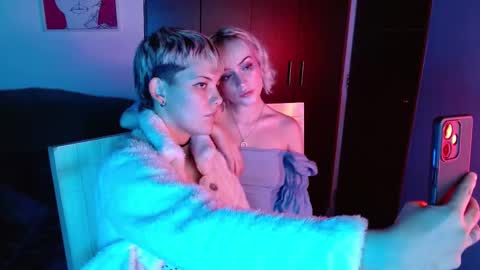 Snapshot of mackenziemoon chatting on 13, 1, 2025 Noah Askew online show from 13, 1, 2025