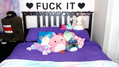 Mackenzie Wolfe online show from 15, 12, 2024