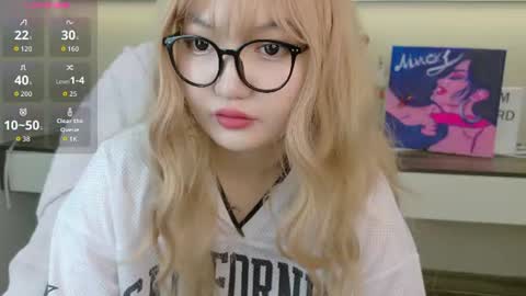 Snapshot of mad_dy chatting on 9, 7, 2026 Mad D online show from 9, 7, 2026