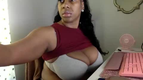 Snapshot of madam_glam chatting on 3, 6, 2026 madam_glam online show from 3, 6, 2026