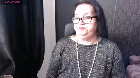 Snapshot of madam_sanjanne chatting on 18, 5, 2026 Madam Sanjanne online show from 18, 5, 2026
