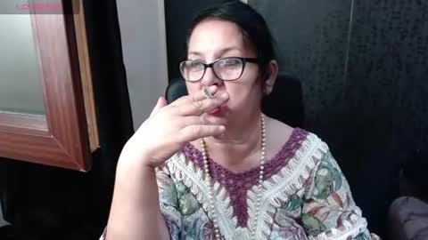 Snapshot of madam_sanjanne chatting on 1, 7, 2026 Madam Sanjanne online show from 1, 7, 2026