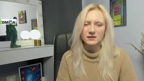 Snapshot of madam_ulis chatting on 3, 2, 2025 Ulis online show from 3, 2, 2025