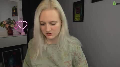 Snapshot of madam_ulis chatting on 6, 3, 2025 Ulis online show from 6, 3, 2025