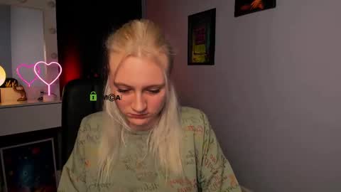 Snapshot of madam_ulis chatting on 7, 3, 2025 Ulis online show from 7, 3, 2025