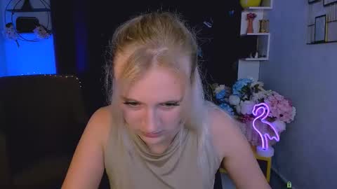 Snapshot of madam_ulis chatting on 10, 9, 2025 Ulis online show from 10, 9, 2025