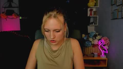 Snapshot of madam_ulis chatting on 11, 9, 2025 Ulis online show from 11, 9, 2025