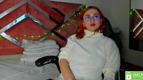 Snapshot of madame_ibby chatting on 2, 1, 2025 madame ibby online show from 2, 1, 2025