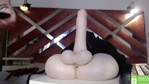 madame ibby online show from 18, 2, 2026