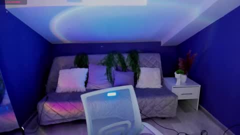 Evelyn online show from 12, 10, 2025