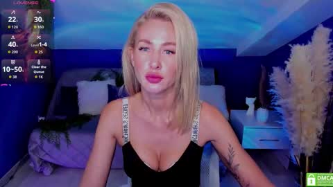 Evelyn online show from 10, 11, 2025