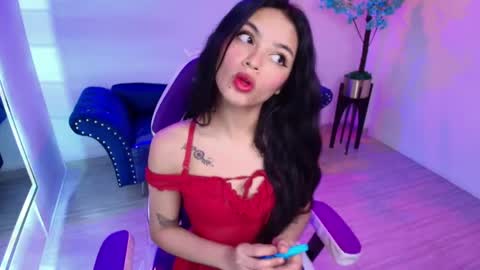 Snapshot of maddie_t18 chatting on 25, 4, 2026 maddie_t18 online show from 25, 4, 2026