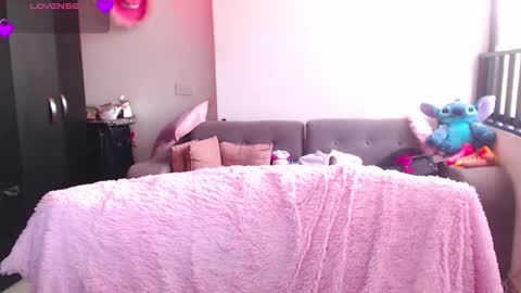 maddiie and clyde online show from 20, 2, 2026