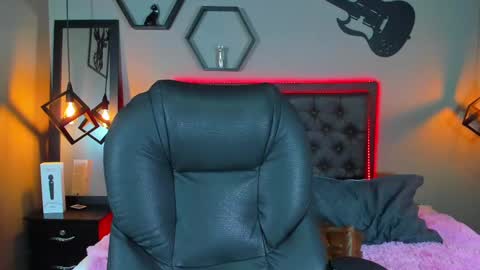 Maddie online show from 20, 2, 2025