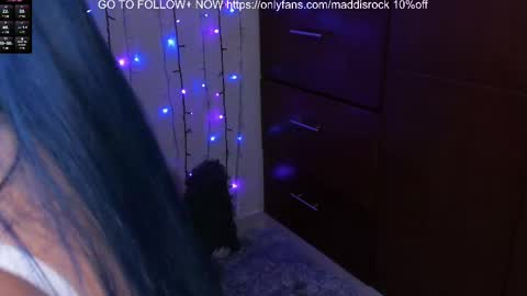 Snapshot of maddisrock chatting on 24, 2, 2025 madis online show from 24, 2, 2025