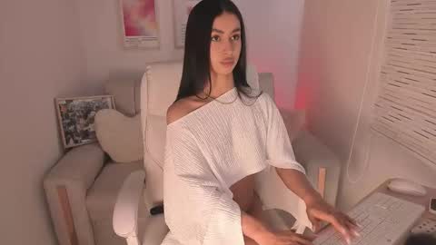 Snapshot of maddy_bronw chatting on 17, 1, 2026 Maddy online show from 17, 1, 2026