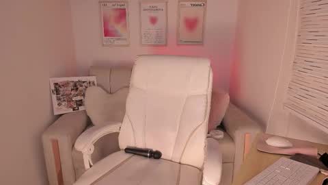 Snapshot of maddy_bronw chatting on 12, 2, 2026 Maddy online show from 12, 2, 2026