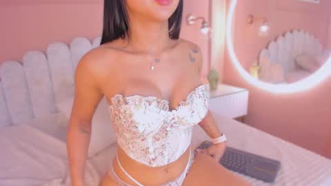 Snapshot of maddy_brooks chatting on 27, 12, 2024 Maddy online show from 27, 12, 2024