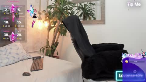 Snapshot of maddy_cooper_ chatting on 18, 1, 2025 Maddy online show from 18, 1, 2025