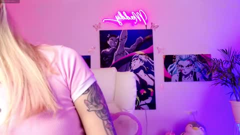 Snapshot of maddy_uwu chatting on 9, 3, 2025 maddy_uwu online show from 9, 3, 2025