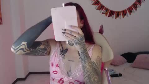 maddy_vicius19 online show from 19, 10, 2025