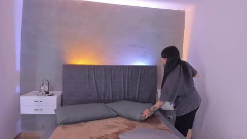 Maddy  online show from 10, 10, 2025