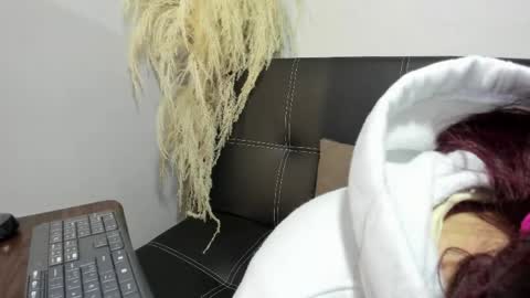 Madelaine  online show from 27, 5, 2026