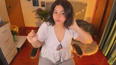Snapshot of madelaine_taylor chatting on 11, 9, 2025 madelaine_taylor online show from 11, 9, 2025