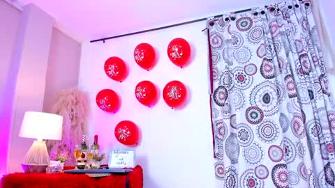 MADELEINE online show from 5, 1, 2025